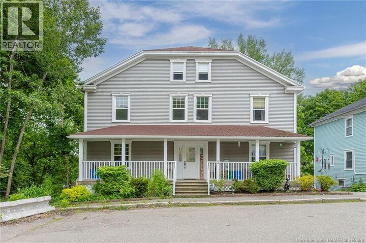 Property Photo: 5A Glenburn Court NB E2K 3Y8