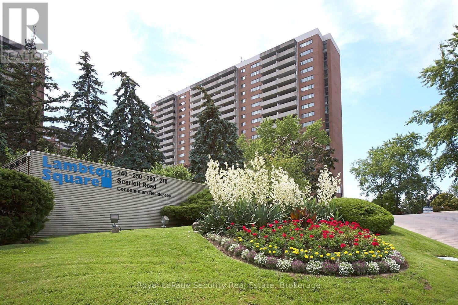 Property Photo:  260 Scarlett Road 608  ON M6N 4X6 