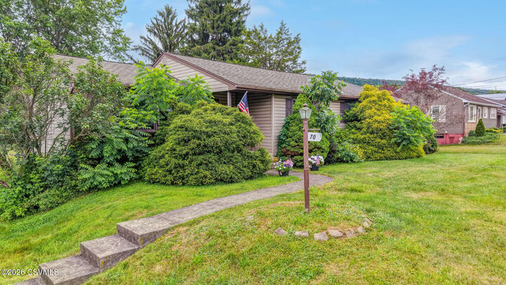 Property Photo:  70 Sugarloaf Avenue  PA 18249 