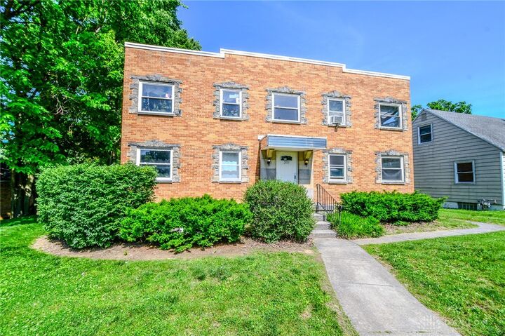 Property Photo:  2833 Crescent  OH 45429 