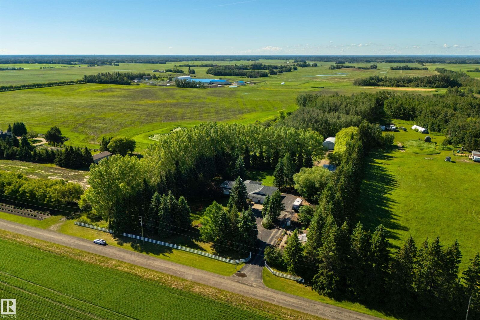 Property Photo: 27113 Twp Rd 522 AB T7X 3A8
