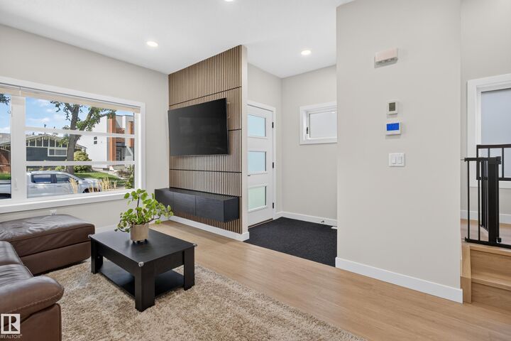 Property Photo: 9333 148 Street NW AB T5R 1A5