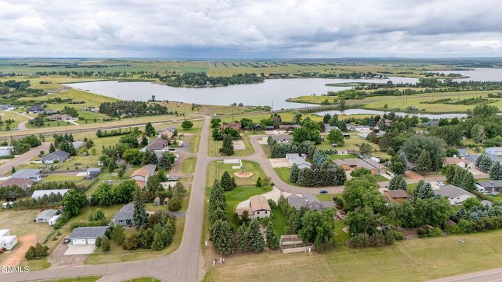 Property Photo: 3030 Lakeview Drive ND 58601