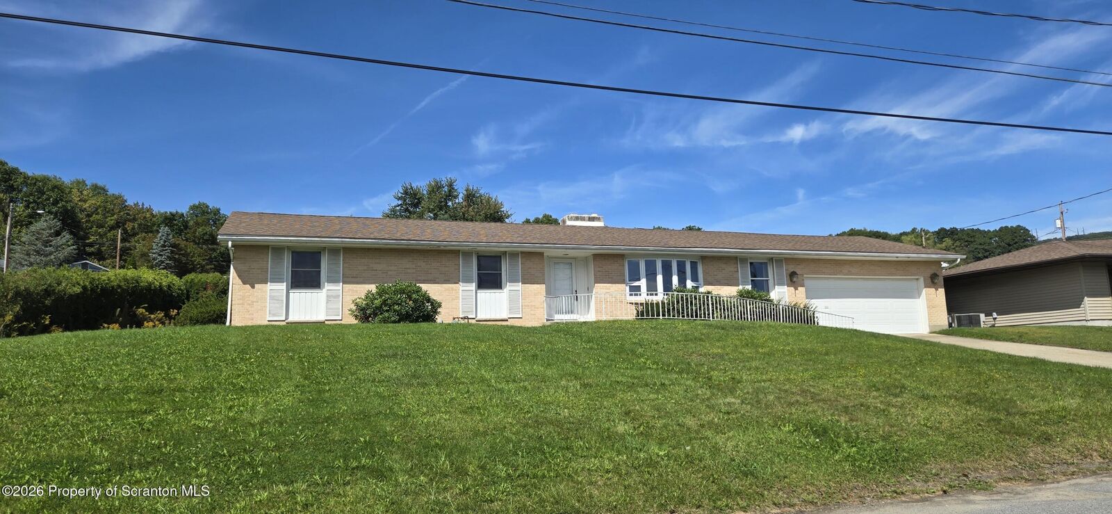 Property Photo:  302 Cor Sunset &Amp Roberts Drive  PA 18519 