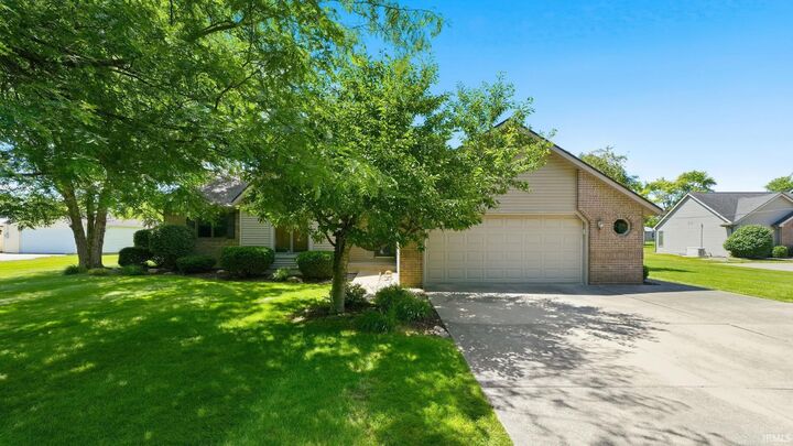 Property Photo:  2822 E 250 North  IN 46714 