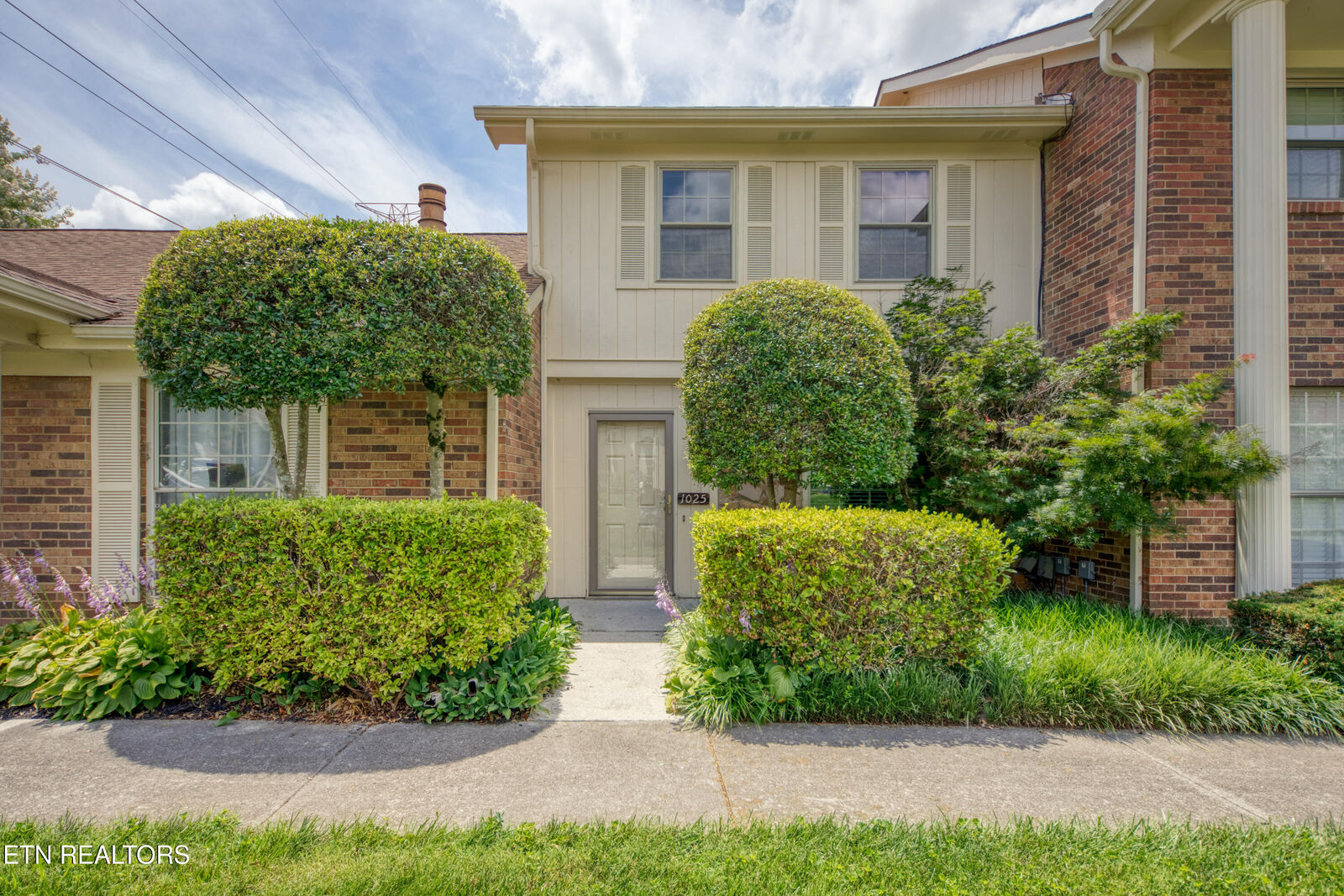 Property Photo: 7914 Gleason Dr 1025 TN 37919
