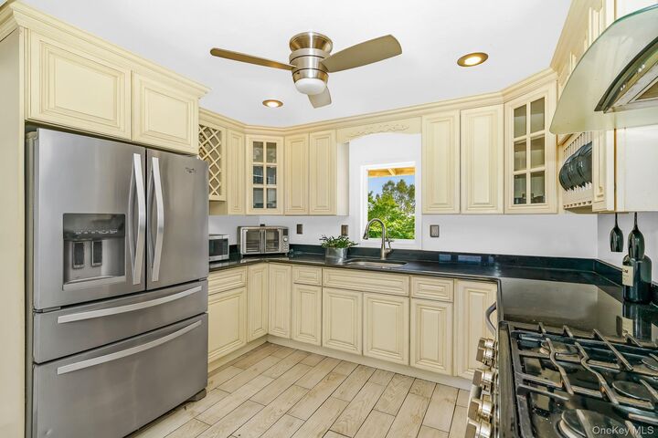 Property Photo: 21 Lido Parkway NY 11757