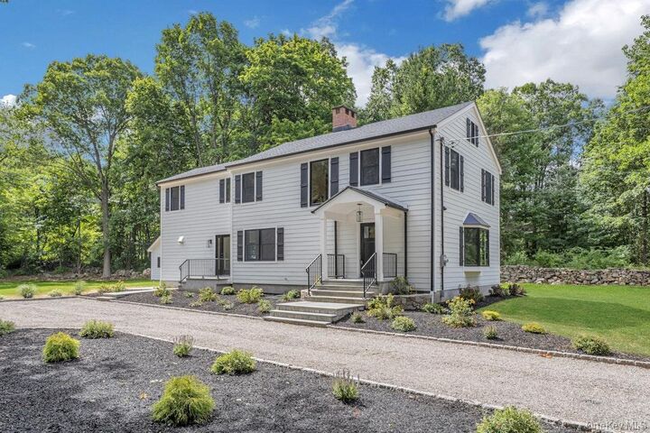 Property Photo:  676 Hardscrabble Road  NY 10514 