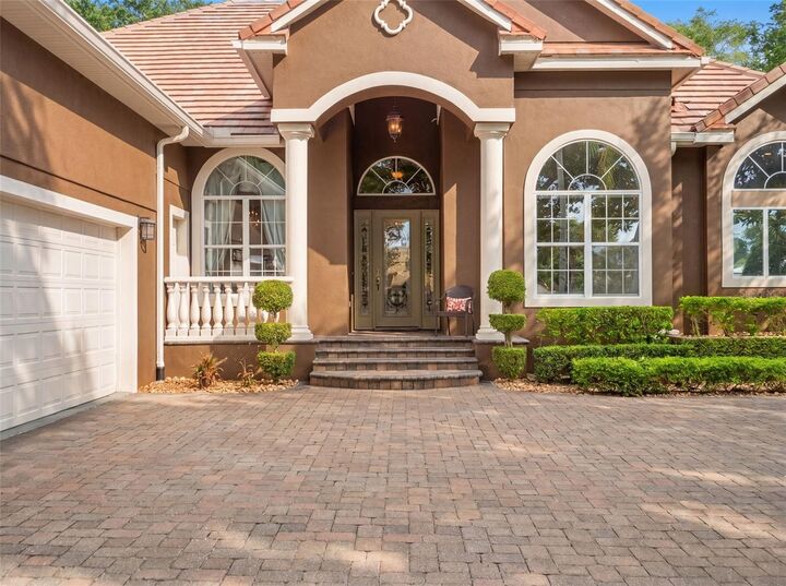 Property Photo: 9223 Hidden Bay Lane FL 32819