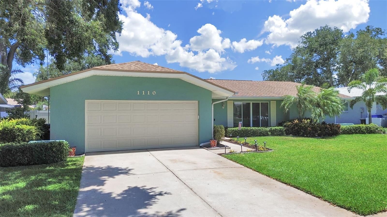 Property Photo:  1110 McLean Street  FL 34698 