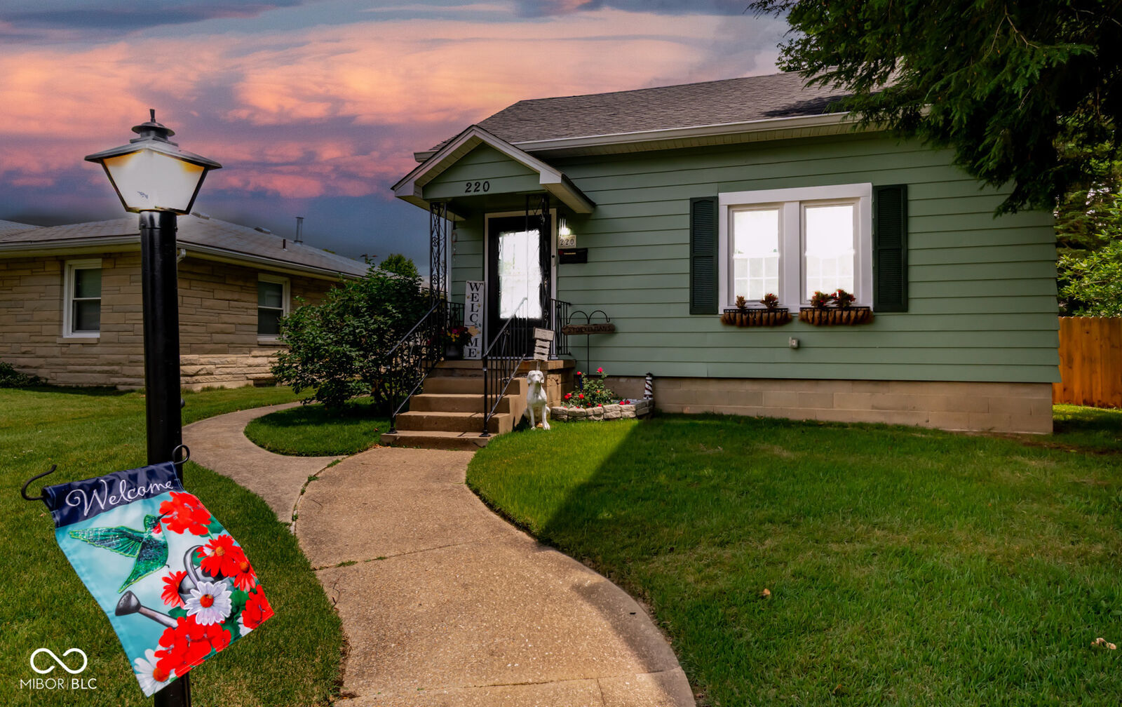 Property Photo:  220 Lee Boulevard  IN 47274 