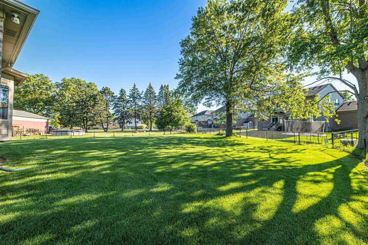 Property Photo:  29693 Lockwood Court 20  MI 48051-2349 