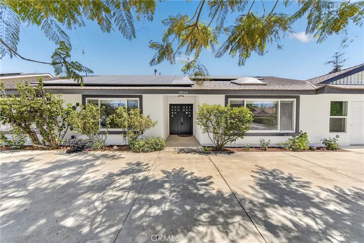 Property Photo: 19243 Knapp St CA 91324