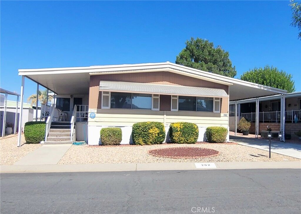 Property Photo: 27601 Sun City Boulevard 202 CA 92586