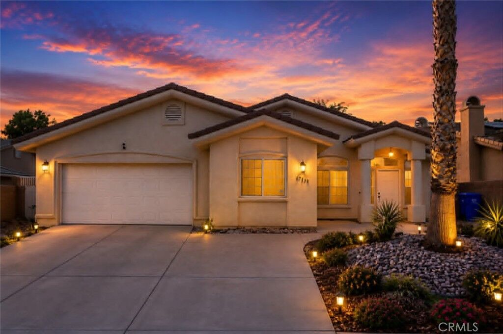 Property Photo: 67898 Alexandria Court CA 92240