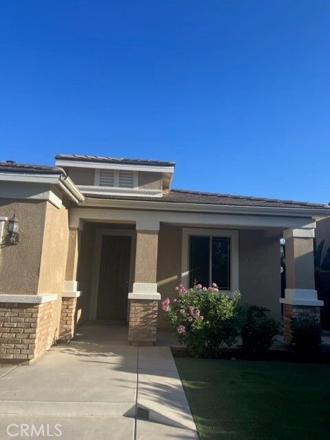 Property Photo:  29221 Fall River Lane  CA 92584 
