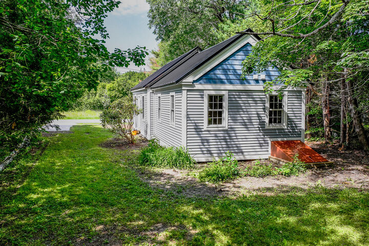 Property Photo: 7 Pike Avenue ME 04974