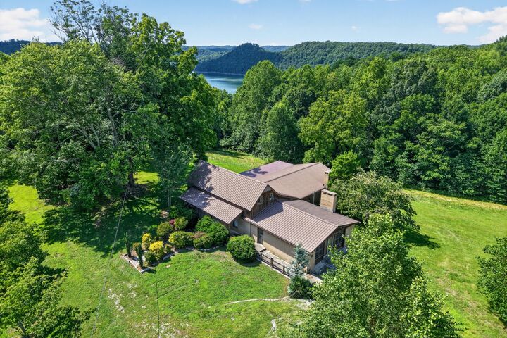 Property Photo: 280 Timber Ln TN 38583