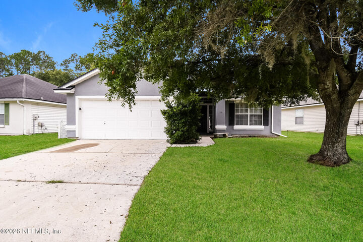 Property Photo: 2929 Brittany Bluff Drive FL 32073