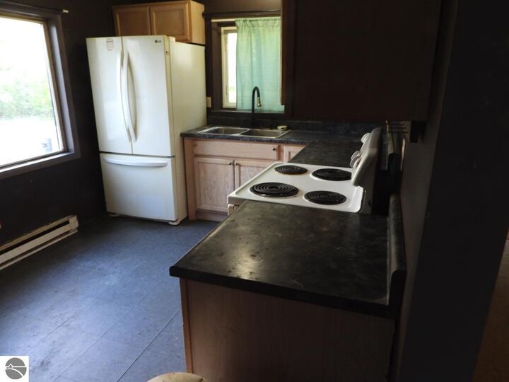 Property Photo: 4075 N Markey Road MI 48653