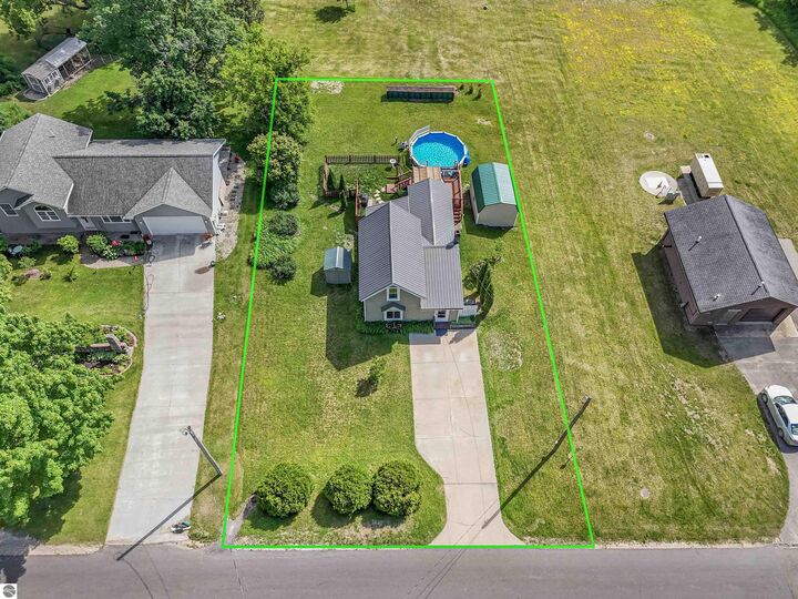Property Photo:  446 Whaley Street  MI 49601 