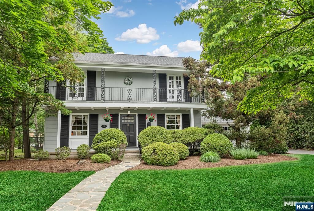 Property Photo:  37 Van Dyke Drive  NJ 07423 