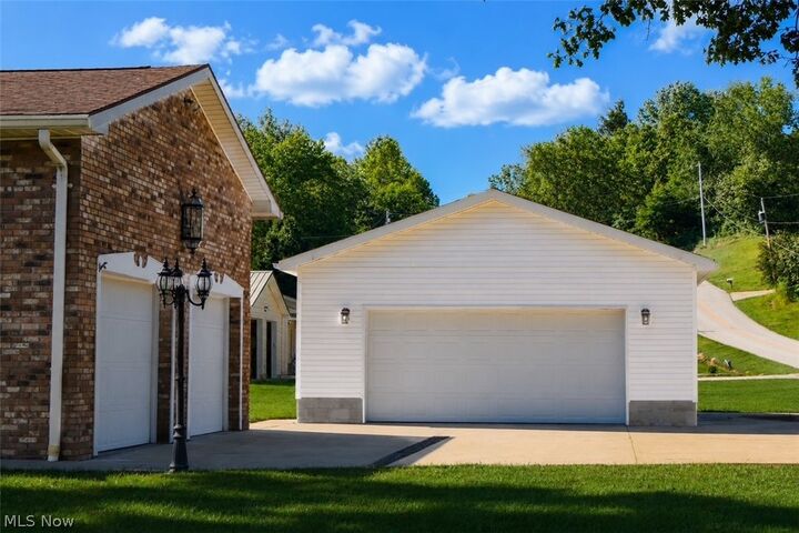 Property Photo:  550 Emmaus Road  OH 45714 