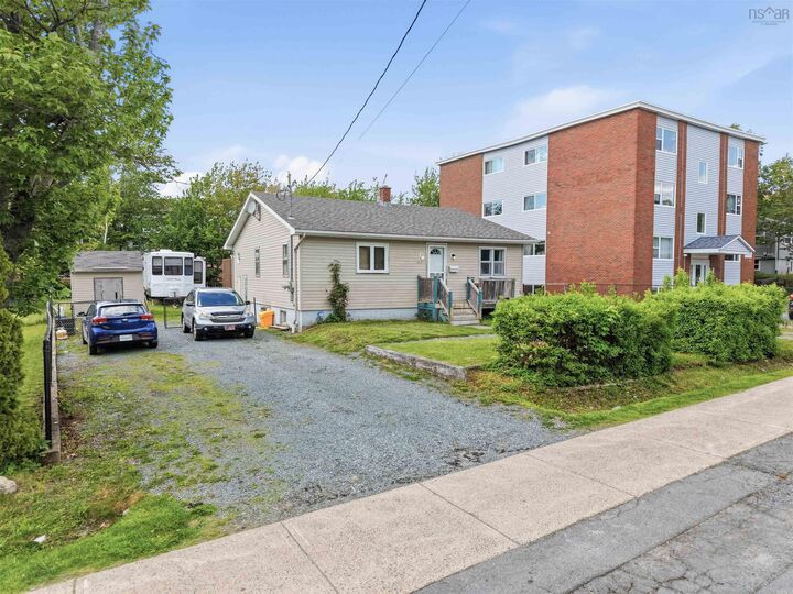 Property Photo: 22 Sylvia Avenue NS B3R 1J9