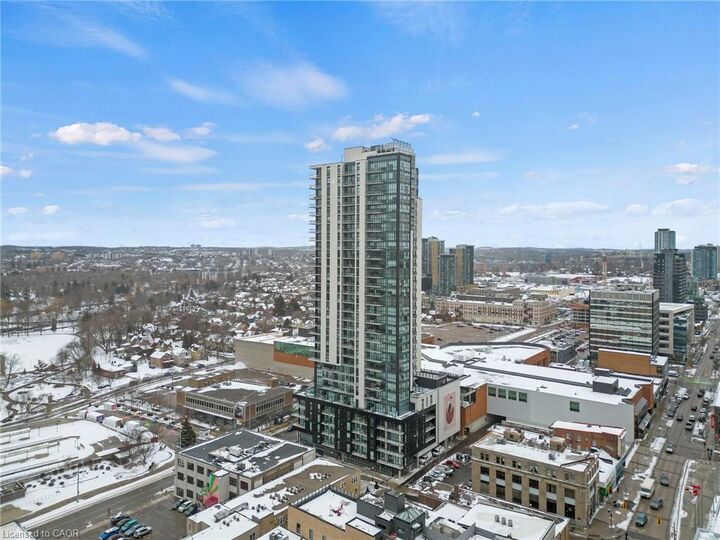 Property Photo:  60 Charles Street 2705  ON N2G 0C9 