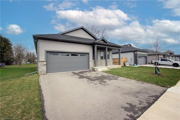Property Photo: 160 Ellen Street ON N0G 1B0