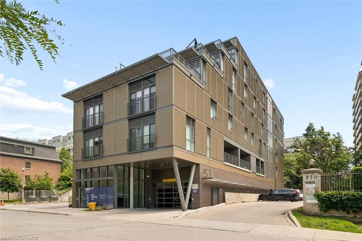 Property Photo:  51 David Street 404  ON N2G 1K1 