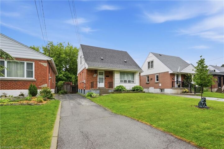 Property Photo:  160 East 36th Street  ON L8V 3Z4 