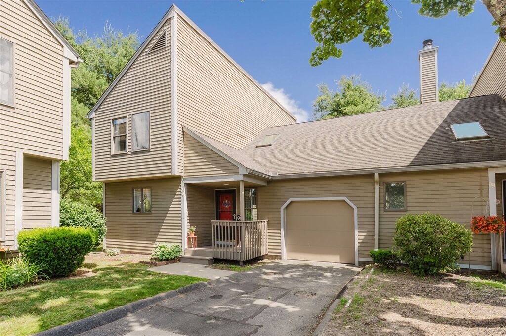 Property Photo: 20 Elm Mdws 20 CT 06082