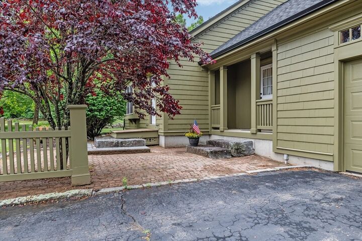Property Photo:  2 Sherwood Dr  MA 01562 