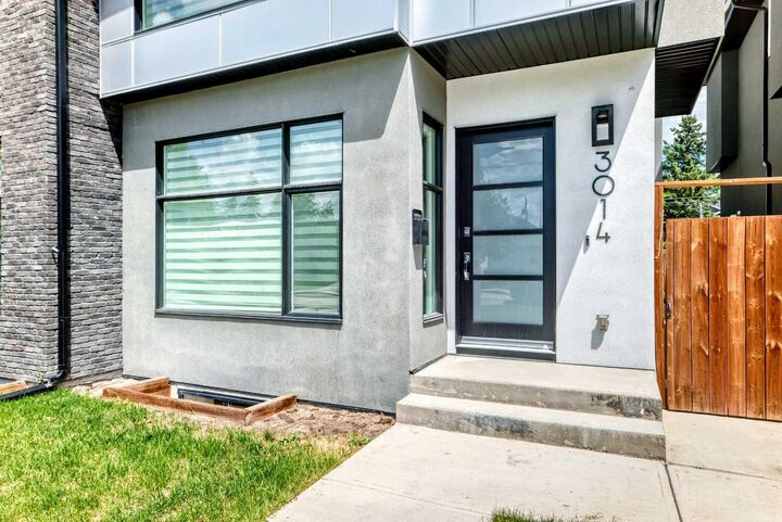 Property Photo: 3014 Cochrane Road NW AB T2M 4J3