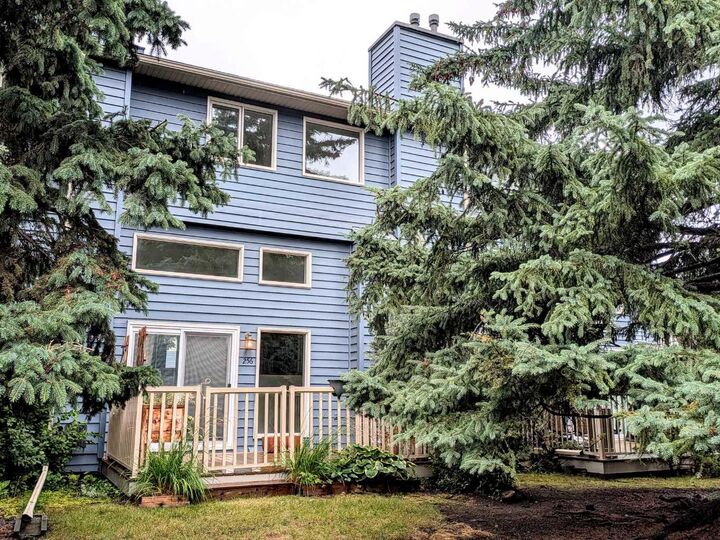 Property Photo: 256 Point McKay Terrace NW AB T3B 4V6
