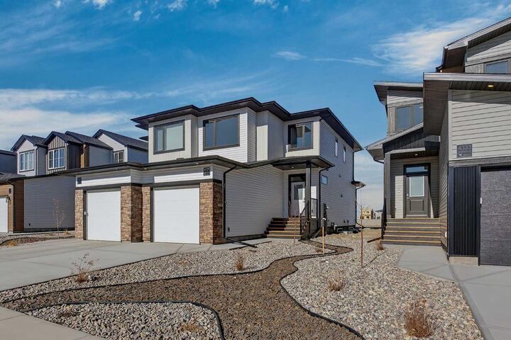 Property Photo:  4337 28 Avenue S  AB T1K 8L3 