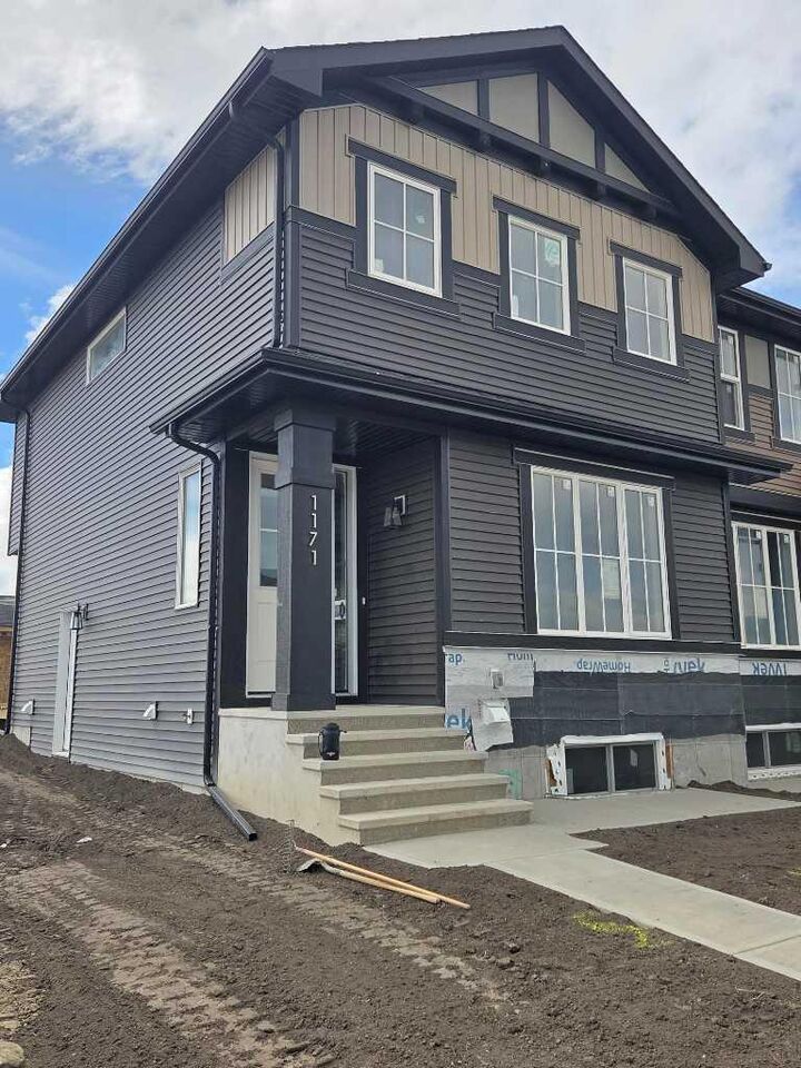 1171 Cobblestone Boulevard SW — photo 1