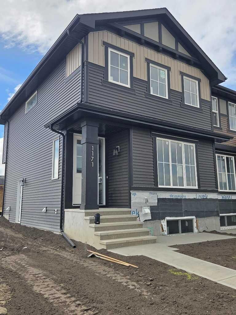 Property Photo: 1171 Cobblestone Boulevard SW AB T4B 5W3