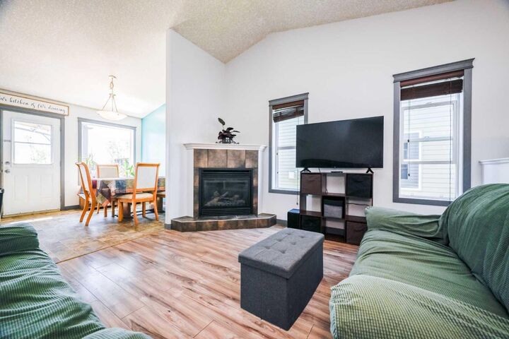 Property Photo:  11217 69 Avenue  AB T8W 0E1 