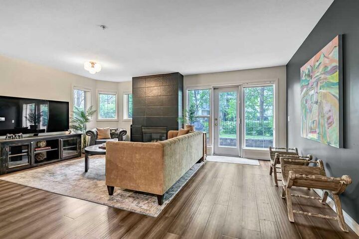 Property Photo:  923 15 Avenue SW 106  AB T2R 0S2 