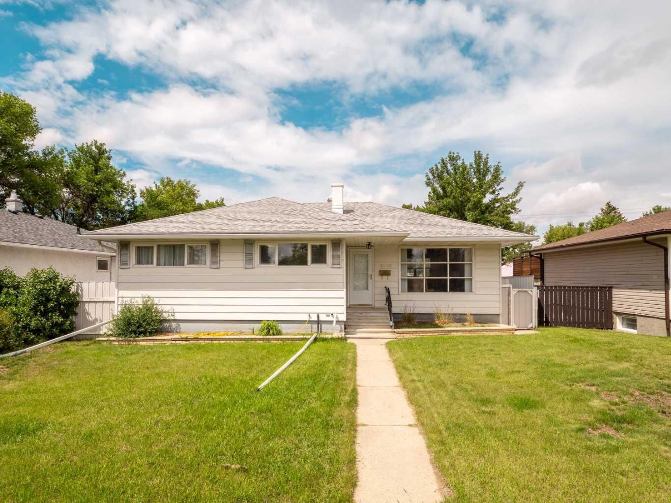Property Photo: 2405 13 Avenue S AB T1K 0S7