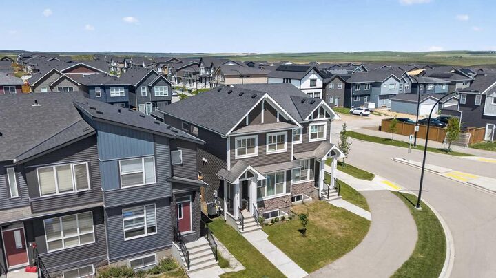 Property Photo: 257 Edith Green NW AB T3R 2G3