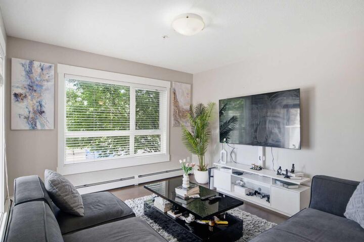 Property Photo:  240 Skyview Ranch Road NE 2206  AB T3N 0P4 