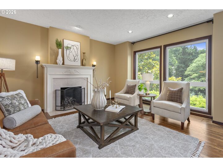Property Photo:  9004 SW Lancelot Ln  OR 97219 