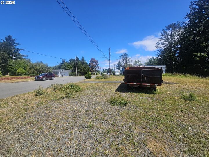 Property Photo:  0 N Cammann St  OR 97420 