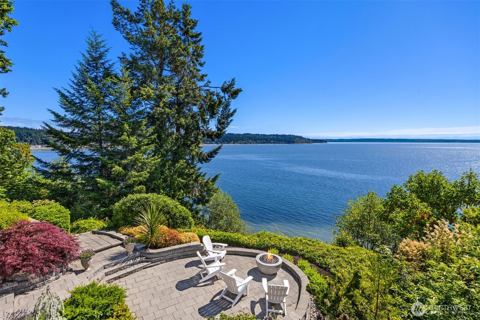 Property Photo: 19116 Angeline Avenue NE WA 98392