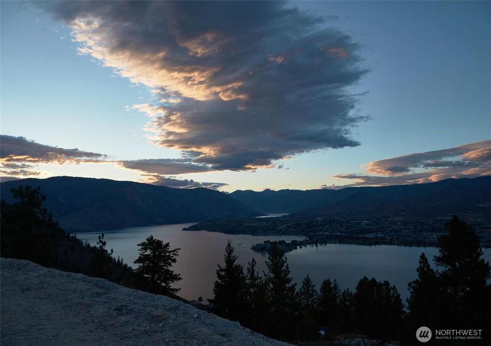 Property Photo: 0 S Lakeshore Rd WA 98816
