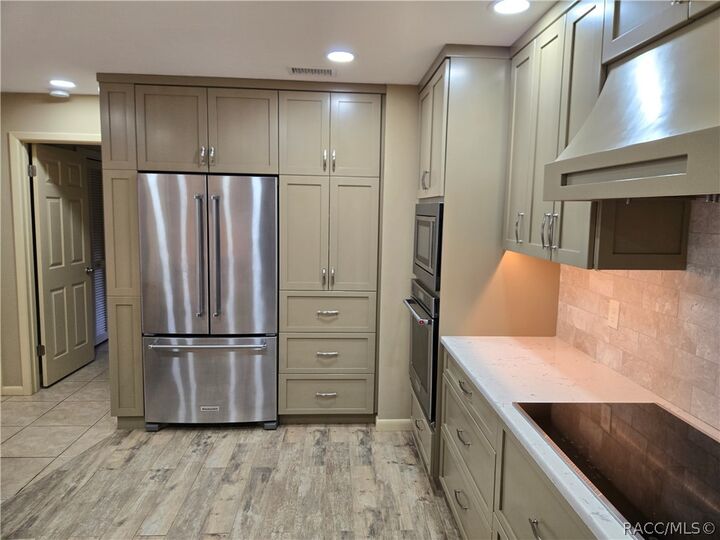 Property Photo:  87 Golfview Drive  FL 34446 