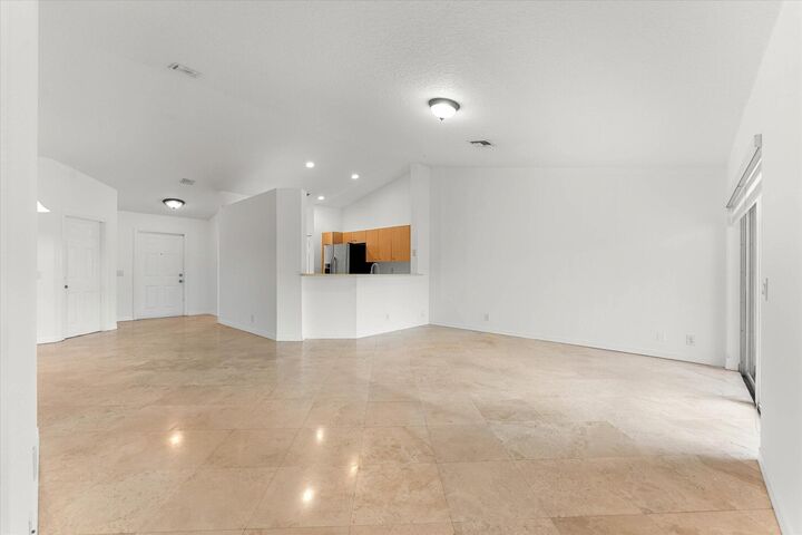 Property Photo:  1650 Orion Lane  FL 33327 